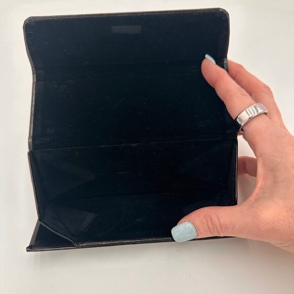 Saki Black Leather Sunglasses Eyeglasses Case - Picture 2 of 7